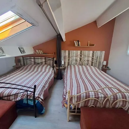 Pavillon Au Bord De L'etang Holiday home *